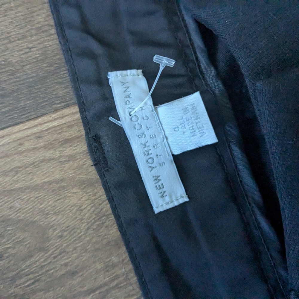 New York & Co stretch slim black pants mid rise New w tags size 4 tall - Picture 3 of 7